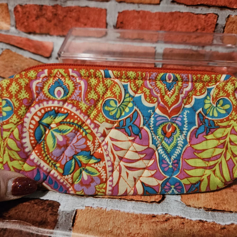#612 Vera Bradley Quilted Multicolored Orange Paisley Cosmetic Case